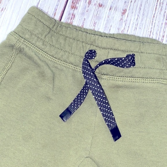 Gap fit olive green joggers size 12-18 months - Picture 3 of 4